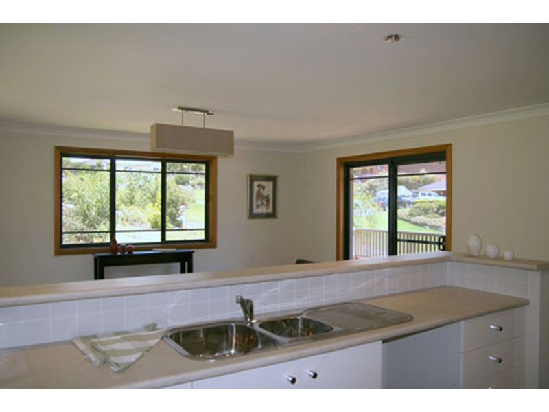 11 Woodalla Way, Narrawallee NSW 2539