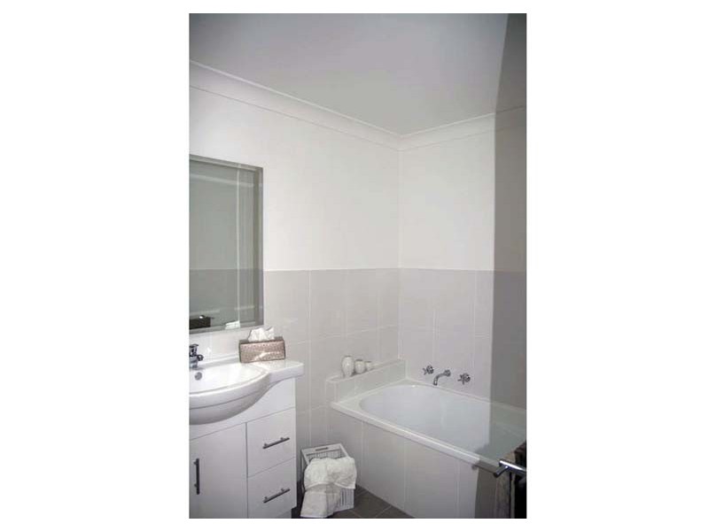 11 Woodalla Way, Narrawallee NSW 2539