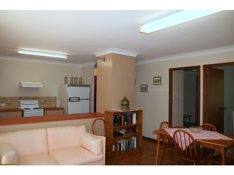 56 Valley Dr, Mollymook NSW 2539