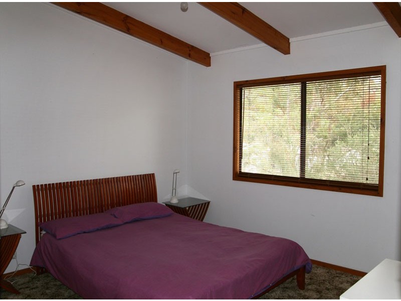 7 Bangalow St, Narrawallee NSW 2539