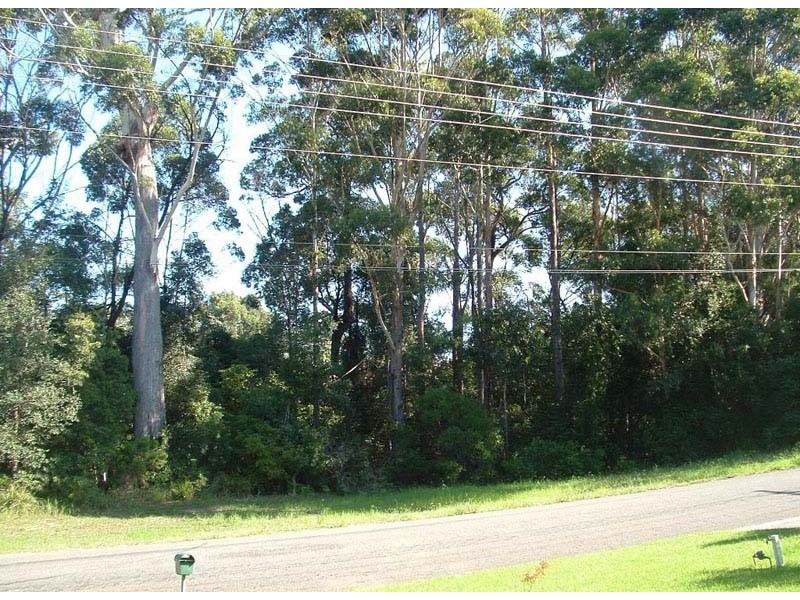 26 Valley Dr, Mollymook NSW 2539