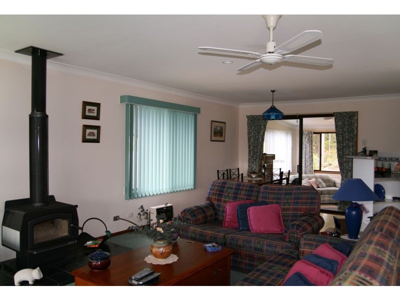 93 Leo Dr, Narrawallee NSW 2539