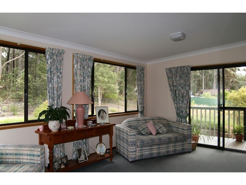 93 Leo Dr, Narrawallee NSW 2539