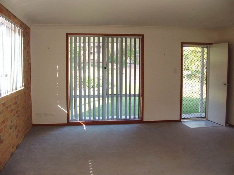 2/23 Augusta Pl, Mollymook NSW 2539