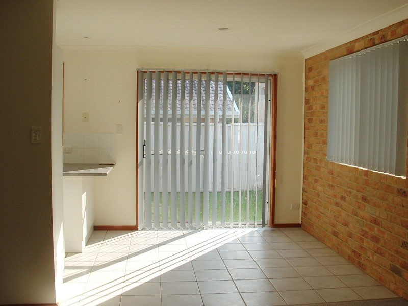 2/23 Augusta Pl, Mollymook NSW 2539