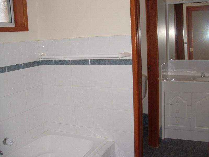 2/23 Augusta Pl, Mollymook NSW 2539