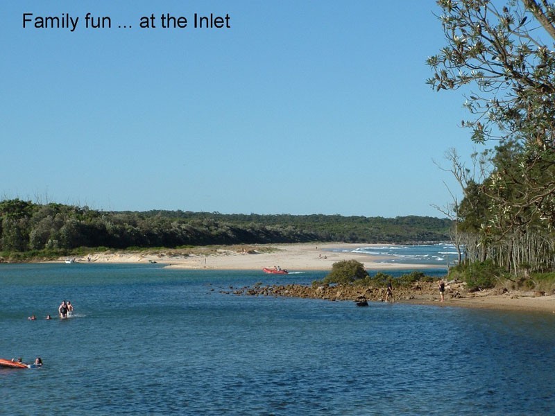 85 Carroll Ave, Mollymook NSW 2539