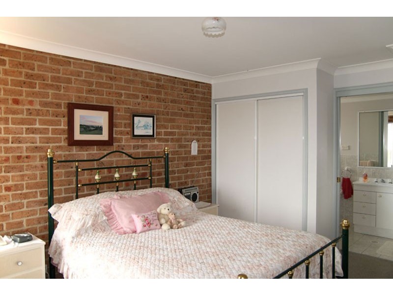 4/8 Buchan St, Mollymook NSW 2539