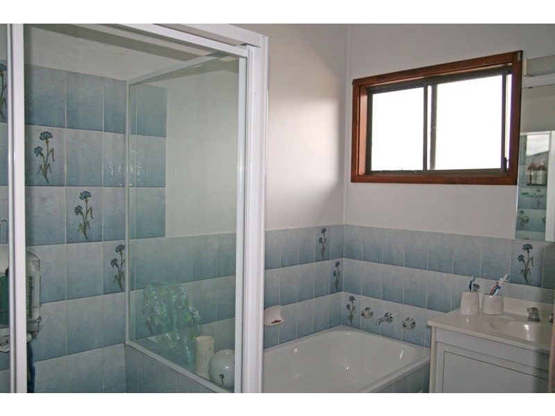 10 Parkinson St, Narrawallee NSW 2539