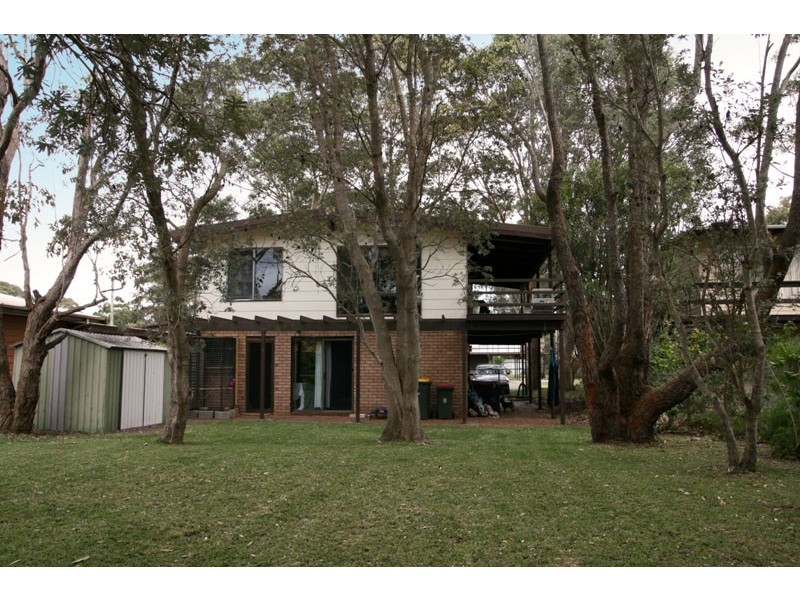 10 Parkinson St, Narrawallee NSW 2539