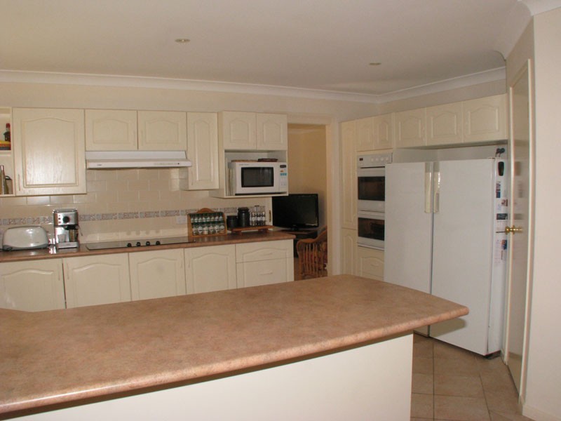 22 Scorpio Gr, Narrawallee NSW 2539