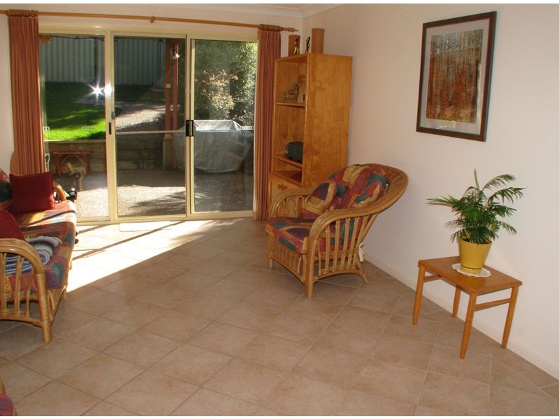 22 Scorpio Gr, Narrawallee NSW 2539