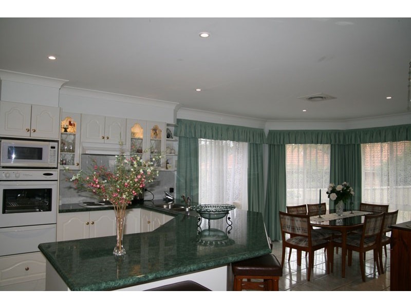 111 Leo Dr, Narrawallee NSW 2539