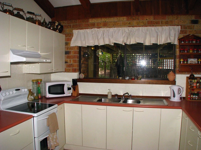 24 Parkview Pde, Mollymook NSW 2539