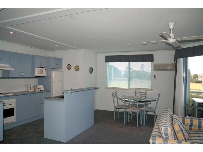 7/62 Ocean St, Mollymook NSW 2539