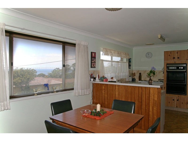 48 Seaview St, Mollymook NSW 2539