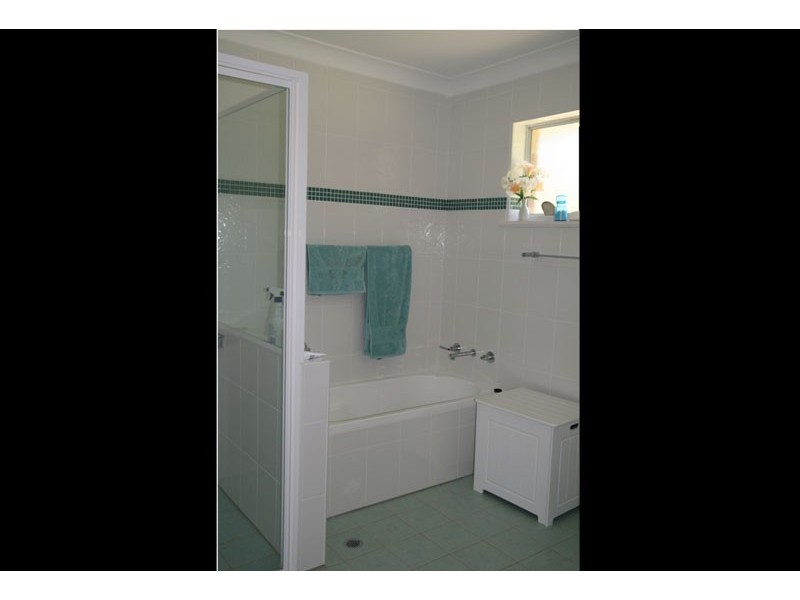 48 Seaview St, Mollymook NSW 2539