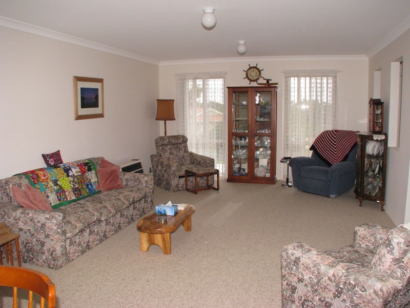 21 Seaspray St, Narrawallee NSW 2539
