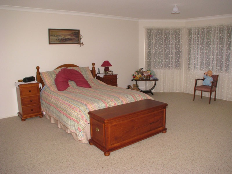 21 Seaspray St, Narrawallee NSW 2539