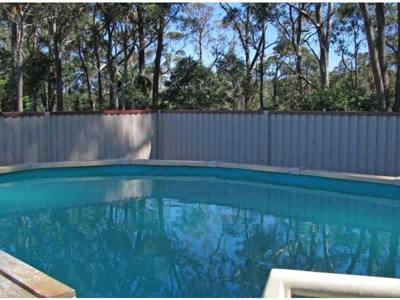 61 Bangalow St, Narrawallee NSW 2539