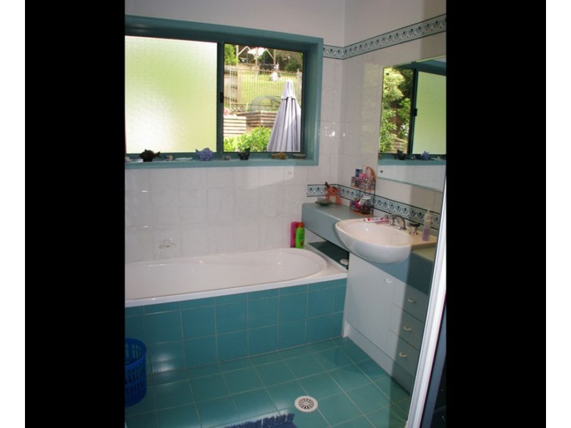 51 Tallwood Ave, Mollymook NSW 2539