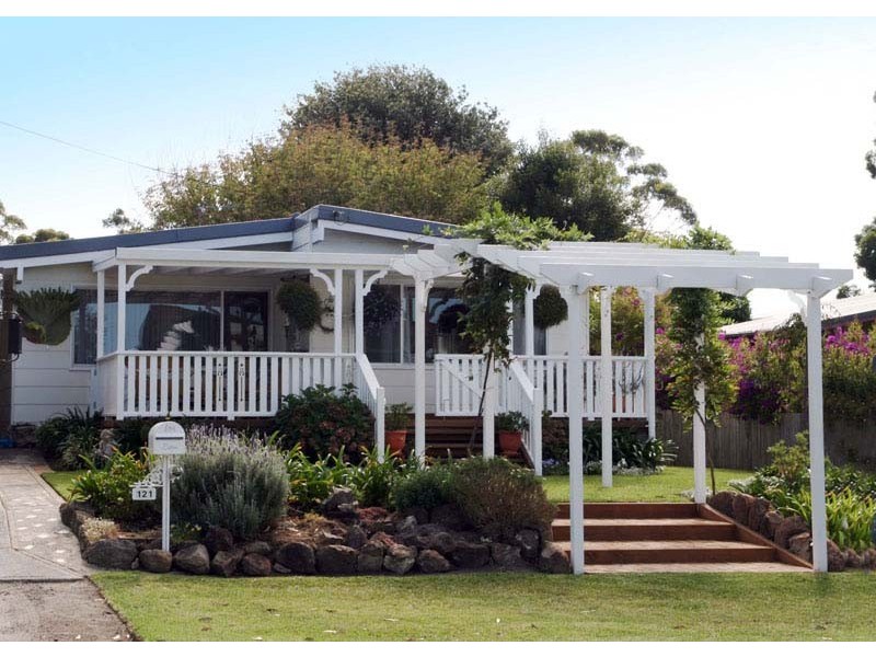 121 Matron Porter Dr, Narrawallee NSW 2539
