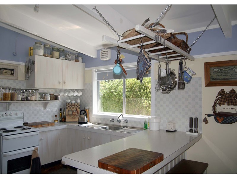 121 Matron Porter Dr, Narrawallee NSW 2539