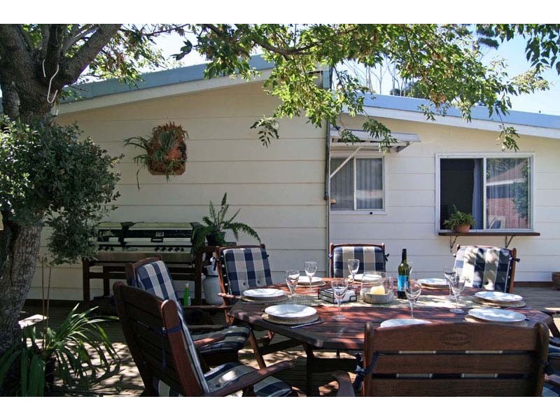 121 Matron Porter Dr, Narrawallee NSW 2539