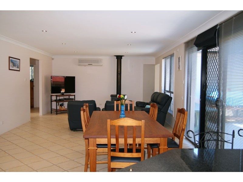 12 Royal Mantle Dr, Ulladulla NSW 2539