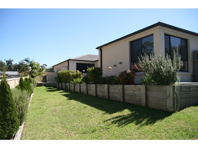 12 Royal Mantle Dr, Ulladulla NSW 2539