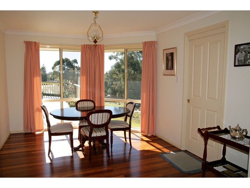 18 Woodalla Way, Narrawallee NSW 2539