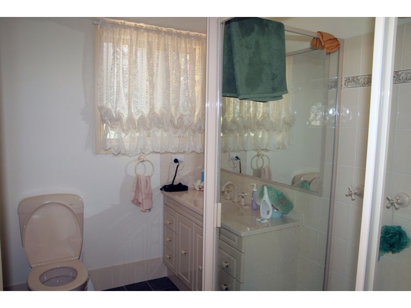 18 Woodalla Way, Narrawallee NSW 2539