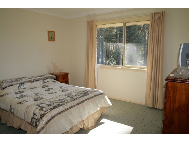 18 Woodalla Way, Narrawallee NSW 2539