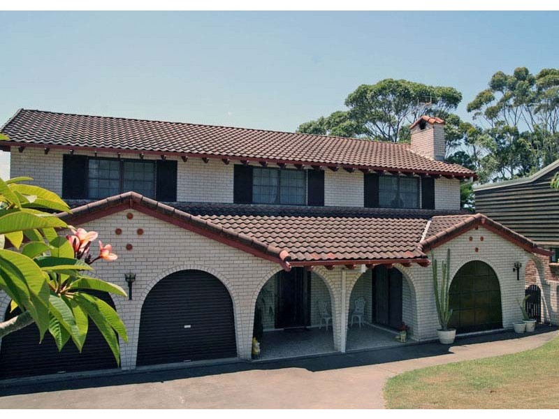 8 Manning Ave, Narrawallee NSW 2539