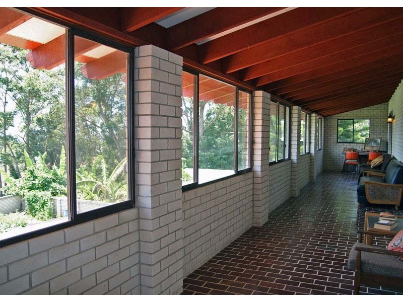 8 Manning Ave, Narrawallee NSW 2539