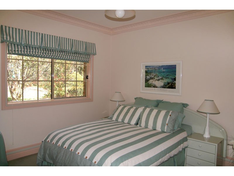 12 Shipton Cres, Mollymook NSW 2539