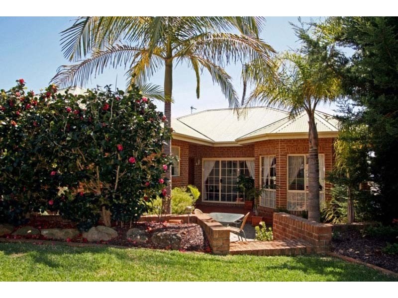 12 Shipton Cres, Mollymook NSW 2539