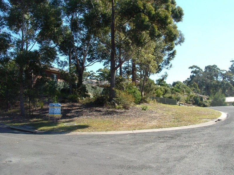 2 Seawind  Pde, Narrawallee NSW 2539