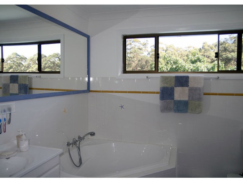 19 Bangalow Street, Narrawallee NSW 2539