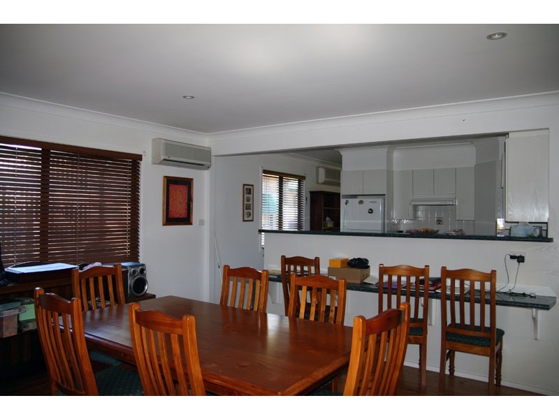 24 Manning Ave, Narrawallee NSW 2539