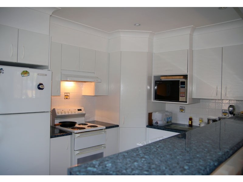 24 Manning Ave, Narrawallee NSW 2539