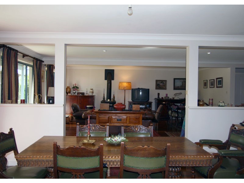 14 Tallwood Ave, Narrawallee NSW 2539