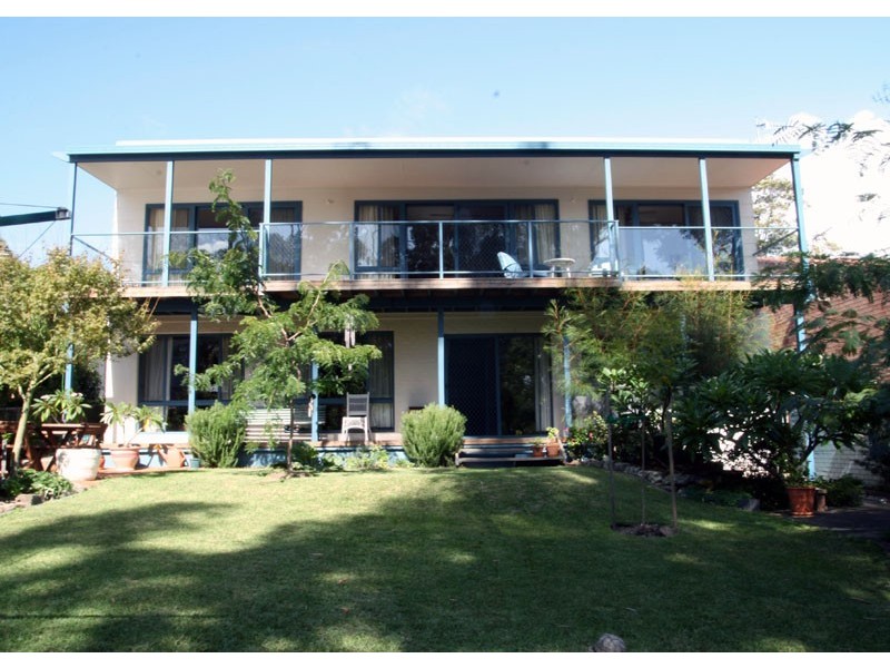 14 Tallwood Ave, Narrawallee NSW 2539