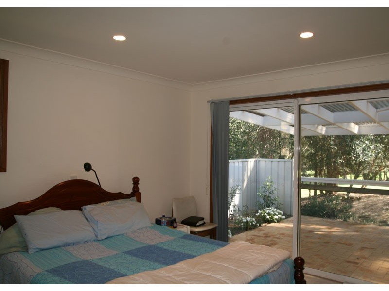 1/23 Augusta Pl, Mollymook NSW 2539