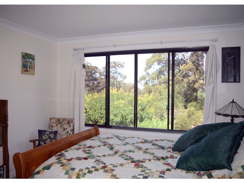 5 Linden Way, Mollymook NSW 2539