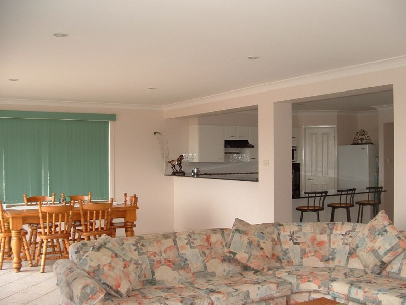 34 Seaspray St, Narrawallee NSW 2539