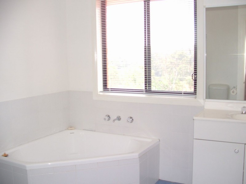 34 Seaspray St, Narrawallee NSW 2539