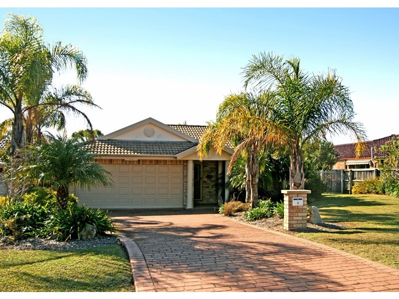 4 Woodalla Way, Narrawallee NSW 2539
