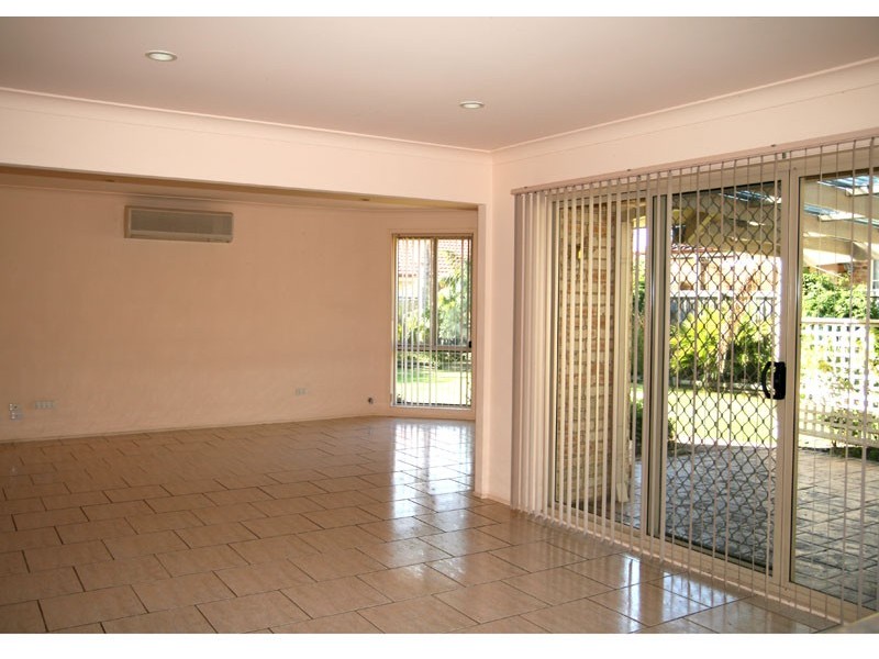 4 Woodalla Way, Narrawallee NSW 2539