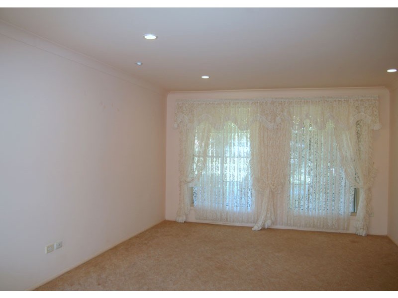 4 Woodalla Way, Narrawallee NSW 2539